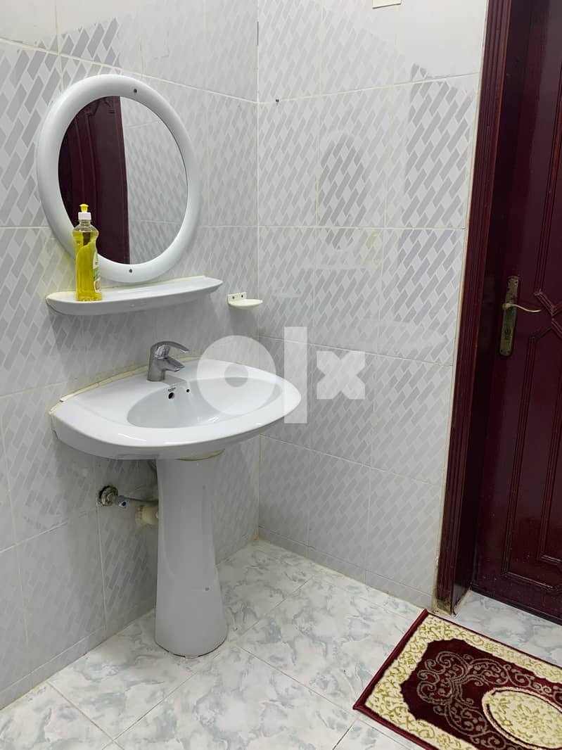 شقة كبيرة نظيفة للإيجار Clean flat 3