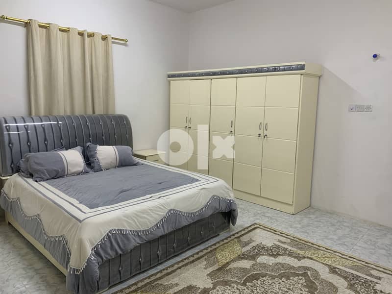 شقة كبيرة نظيفة للإيجار Clean flat 12