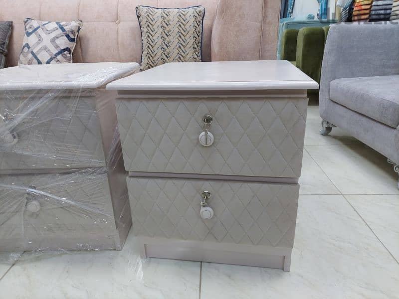 new side table without delivery 1 piece 20rial 3