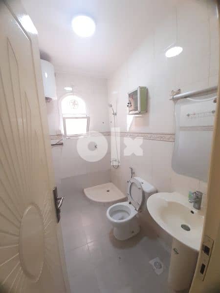 **3 bedrooms flat in Ghubrah 5 minutes to indian school** 7