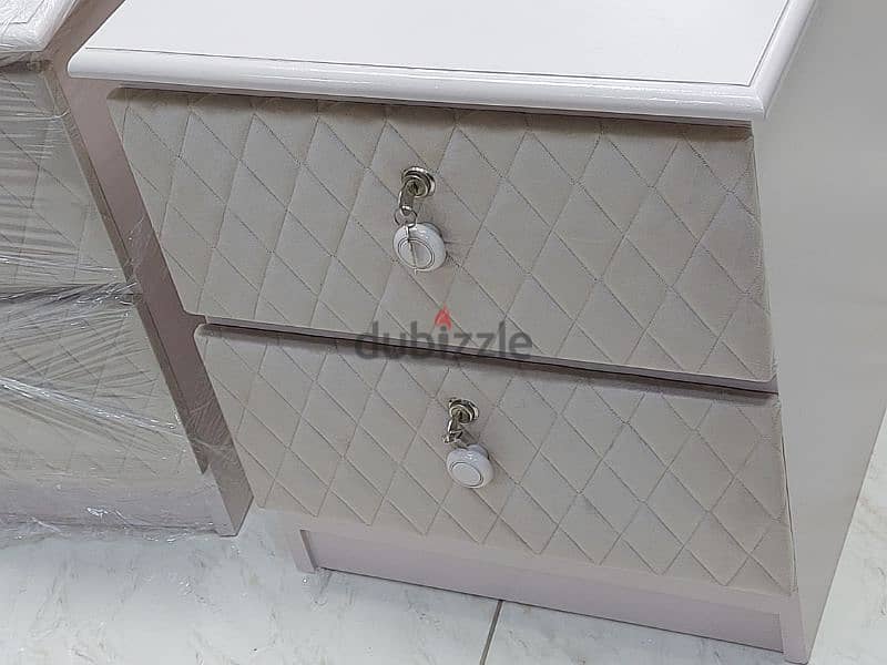 new side table without delivery 1 piece 20 rial 2