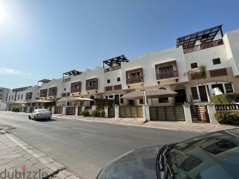 highly recommended furnished & unfurnished lovely villa at mq near kfc 19