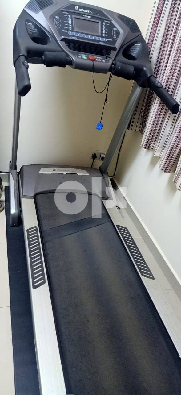 Spirit XT385 TREADMILL 1