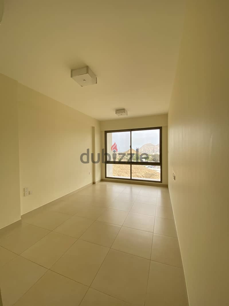 Qurum-3 bedroom apartment to Let 9