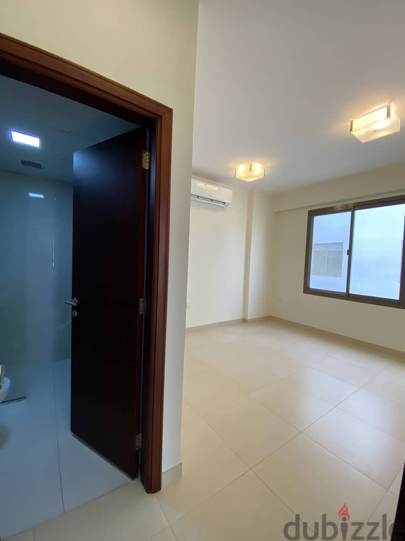 Qurum-3 bedroom apartment to Let 14