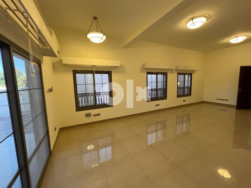 highly recommended 5+1 Bhk at madinat sultan qaboos 2