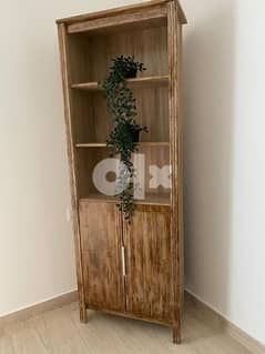 Cabinet with shelves خزانة مع ارفف 0