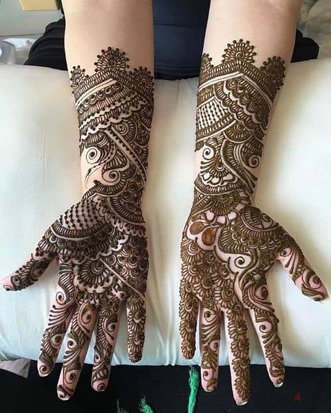 Apply Nice Henna Mehandi Designs 5