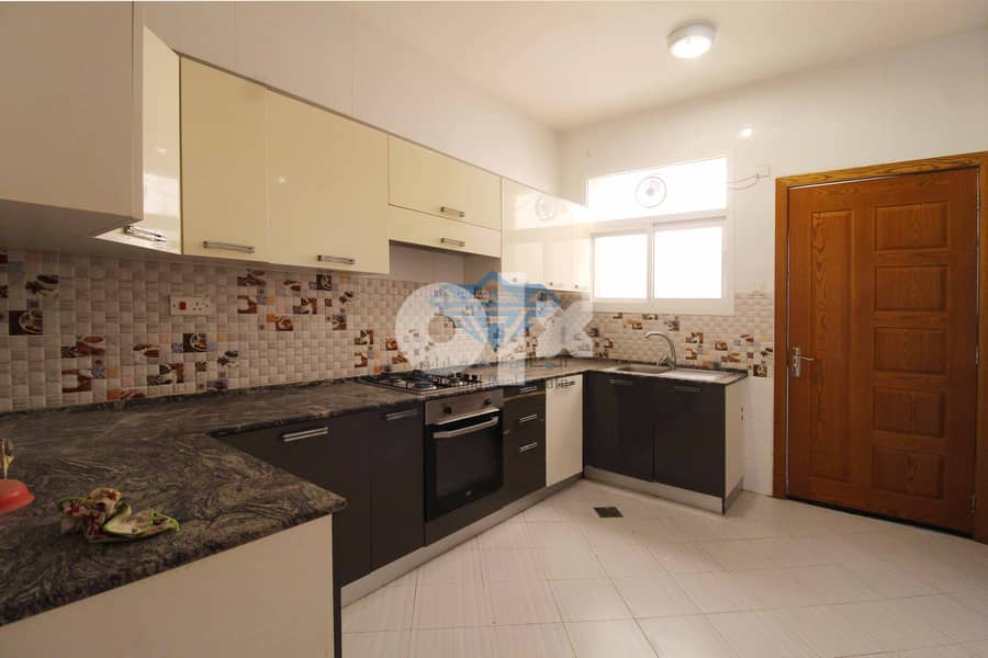 #REF867  Beautiful 4 Bedrooms Villa For Rent in North Al Hail 1