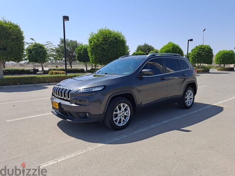 Jeep Cherokee 2015 v6 GCC motor 4X4 13