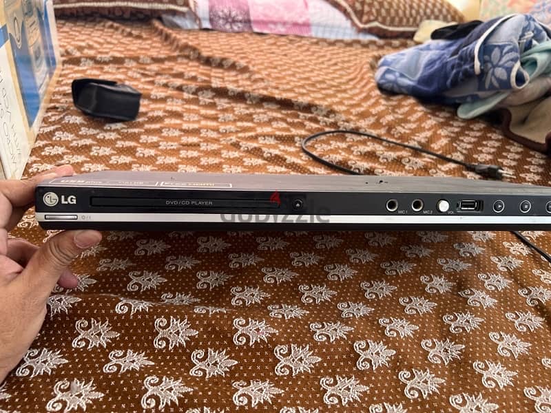 LG dvd player for urgent sale 0