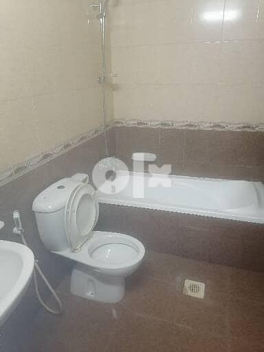 Specius room for rent attacahed toilate bathroom wifi kichen 1