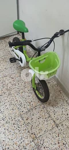 cycle or scooter 0