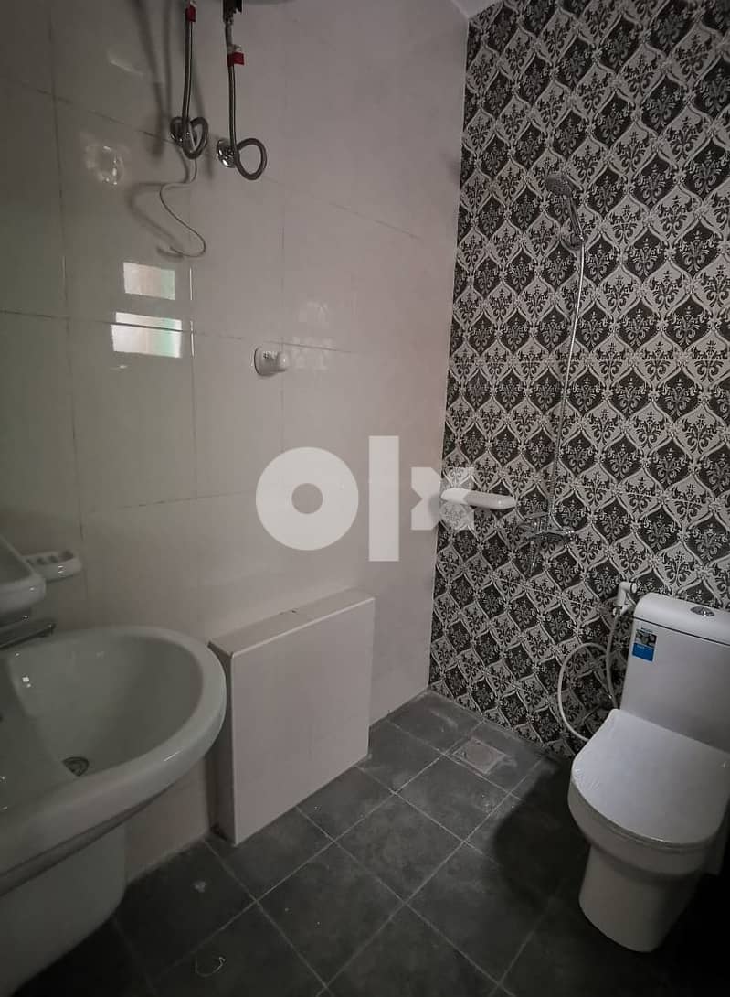 شقة للايجار في المعبيلة - Flat For rent in mabilla 3