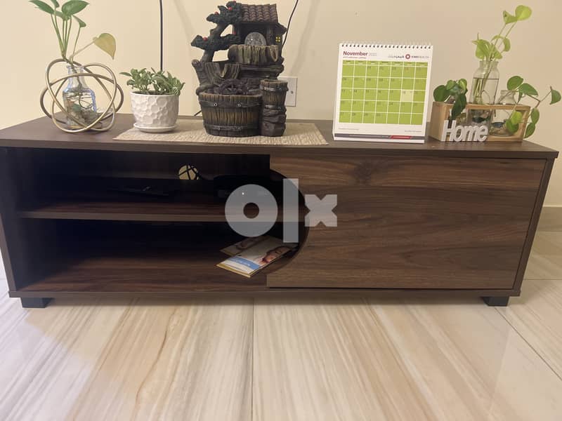 TV stand for sale 1