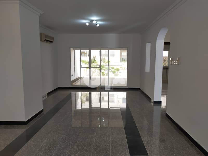 4 bedroom + maid's room villa for rent in Al Illam 2