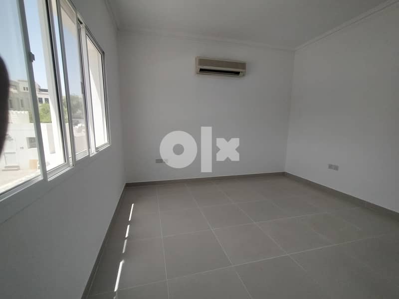 4 bedroom + maid's room villa for rent in Al Illam 13