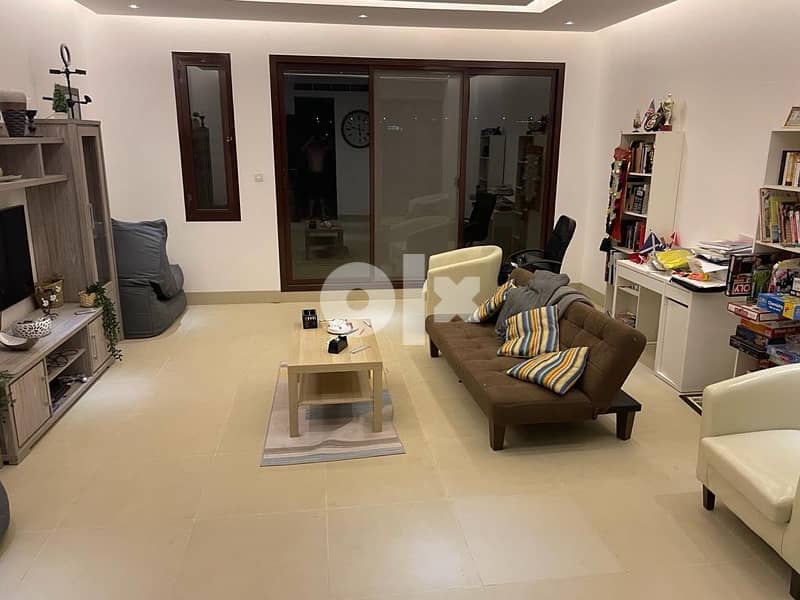 Reduced price from owner luxrry villa in muscat hills, walk to school, 12