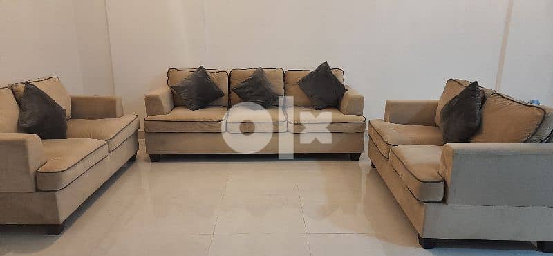 sofa set 3+2+2 seater for sale. 0