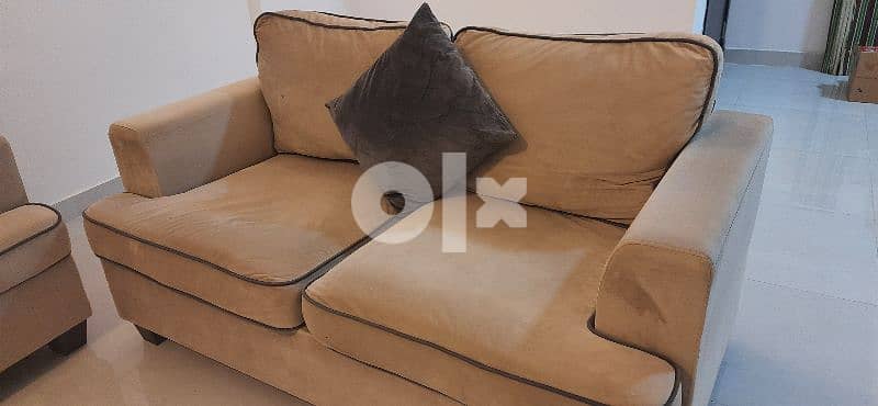 sofa set 3+2+2 seater for sale. 5