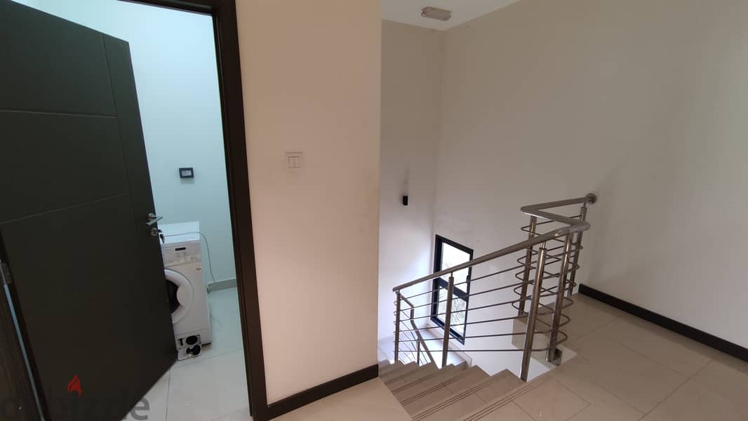 3 Bedroom Villa in a Compound in Al Hail for Rent & Sale 10