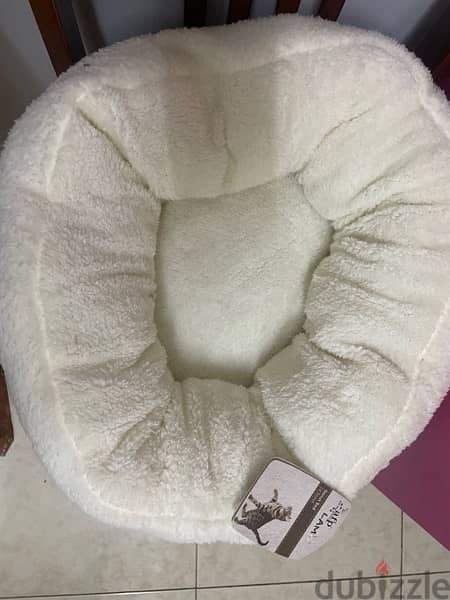 Brand new cat bed for immediate sale 2