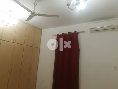 EXECUTIVE ROOM FOR RENT AZAIBA