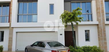 Stylish Ghadeer  Courtyard Villa for Rent in Al Mouj (The Waves) 0