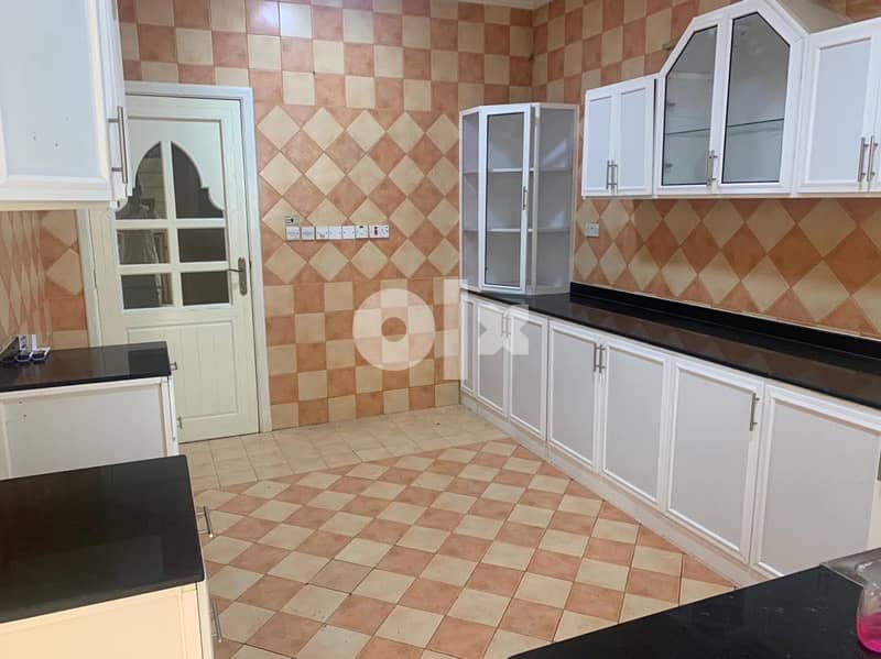 Spacious 2BHK flat in AL Gubrah opposite  Royal Hospital 6