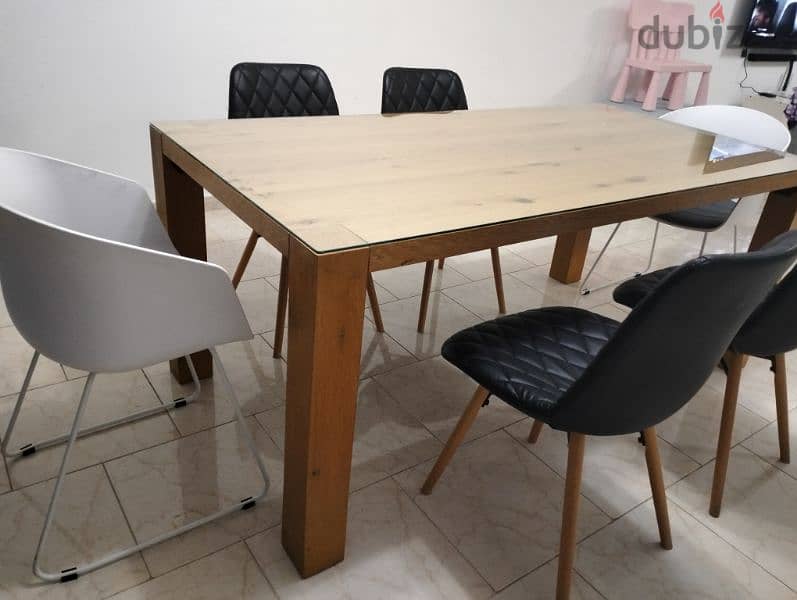 Six Seater Dinning Table for Sale 6ft x 3ft. 4