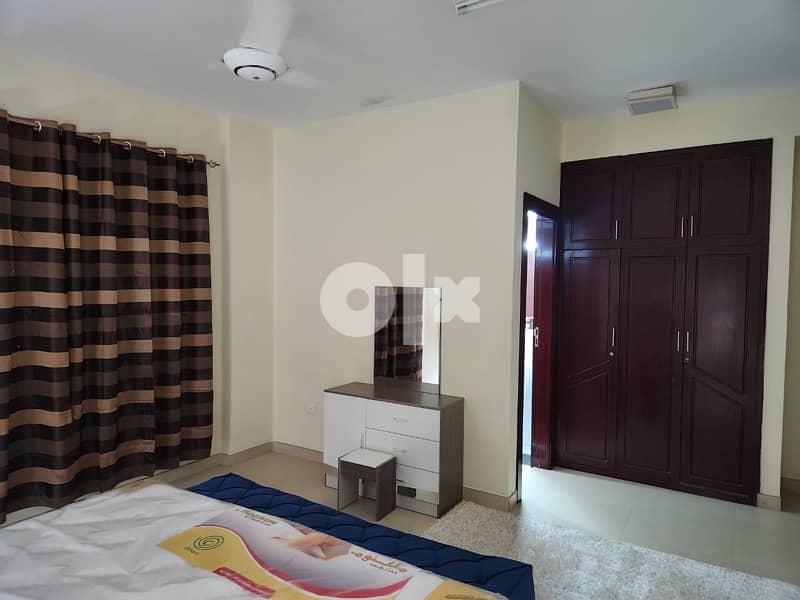 غرفتين وصالة Vip مفروشة فرش جديد ببوشر مقابل فندق الدولفين 2 Bhk 9