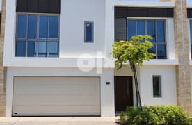 Beautiful Ghadeer Courtyard Villa for Rent in Al Mouj (The Waves) 0