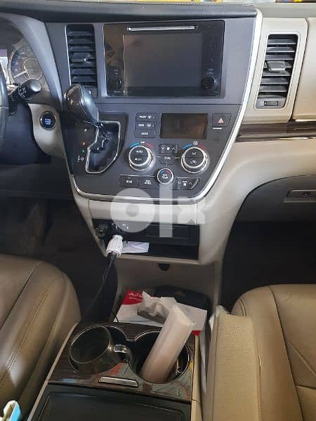 تويوتا سيينا Toyota Sienna 1