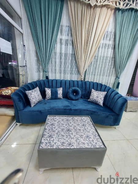 new Round sofa 8th seater  without delivery 320 rial 13