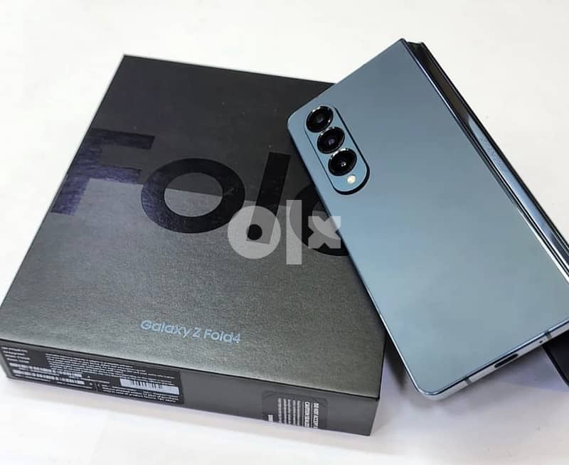 Samsung fold 4 available in all GB 2