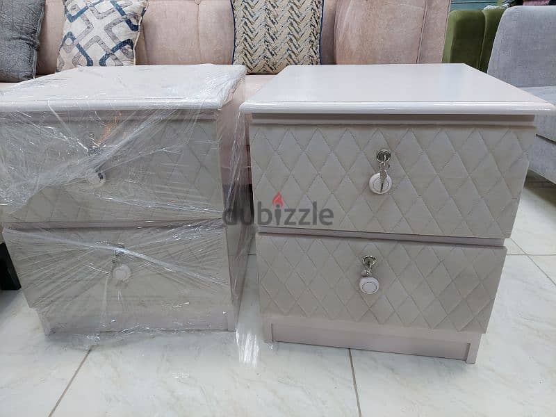 new side table without delivery 1 piece 27 rial 1