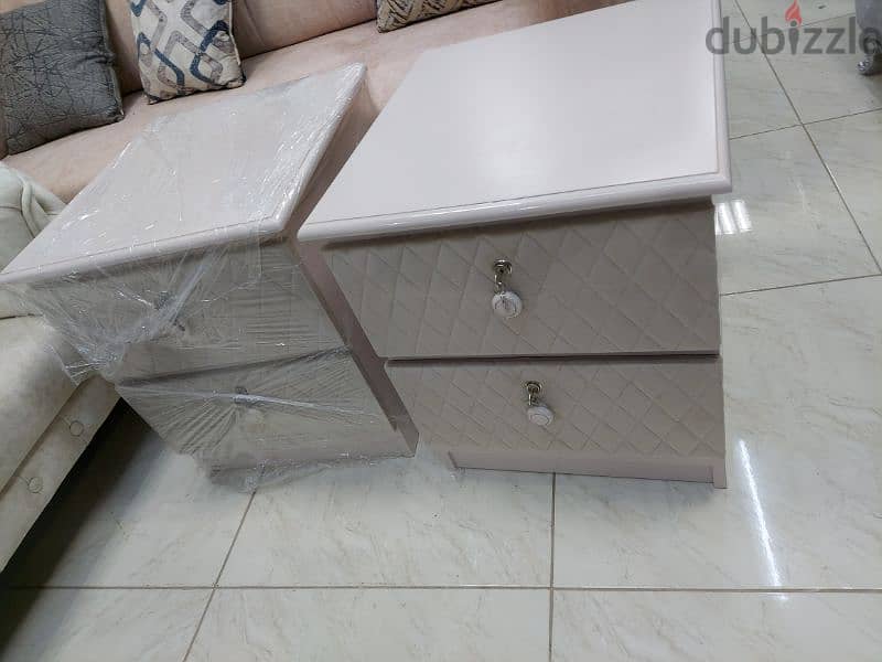 new side table without delivery 1 piece 27 rial 7