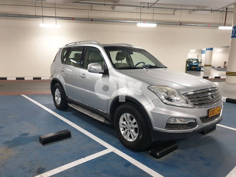 Rexton 3.2litters 6 cyldr , model 2014,  129kms 2
