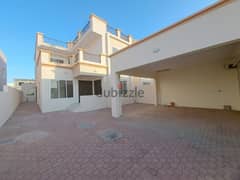 Nice villa in an eclxcellent  location near services