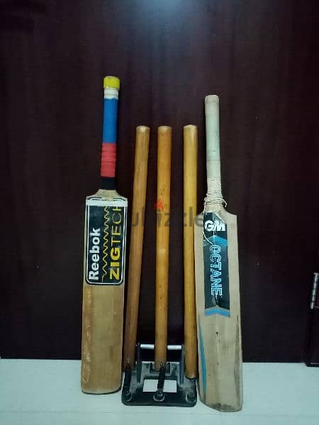 Cricket bats 2 nos. 0