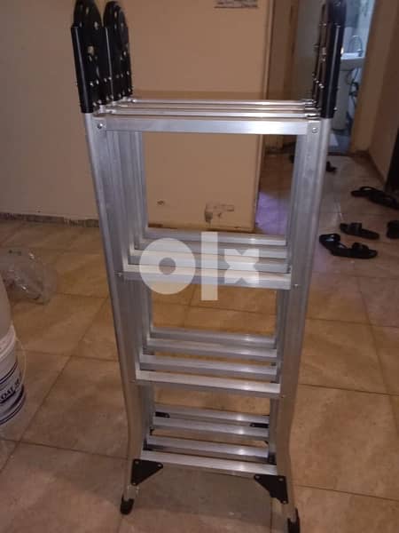 8 feet foldable zamil ladder 1