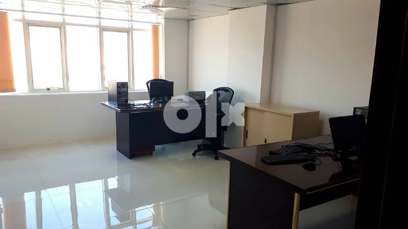 مكتب للإيجار في روي (دارسيت)/ office for rent in ruwi (darsait) 3