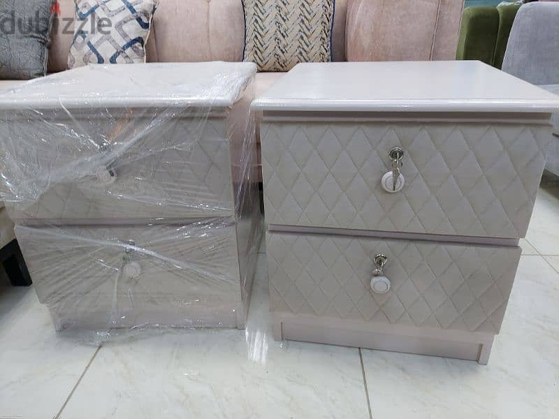 new side table without delivery 1 piece 20 rial 4