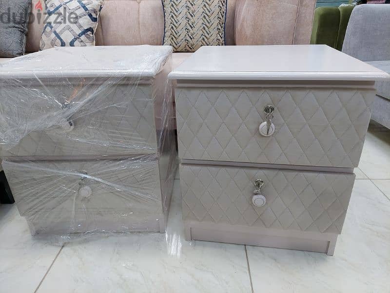 new side table without delivery 1 piece 20 rial 6