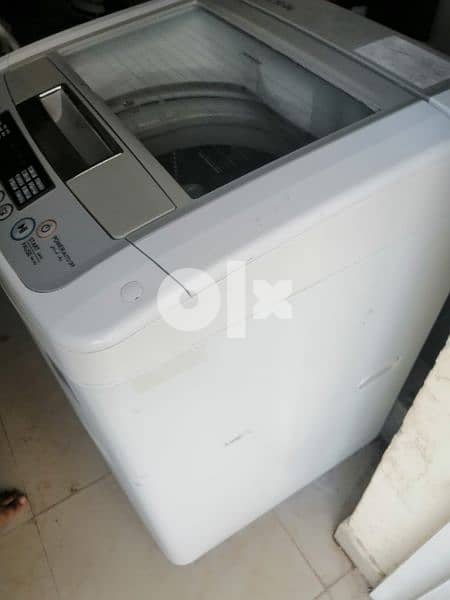 LG 10 kg washing machine In good conditions 1