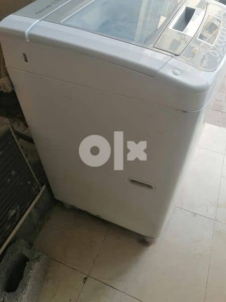 LG 10 kg washing machine In good conditions 4