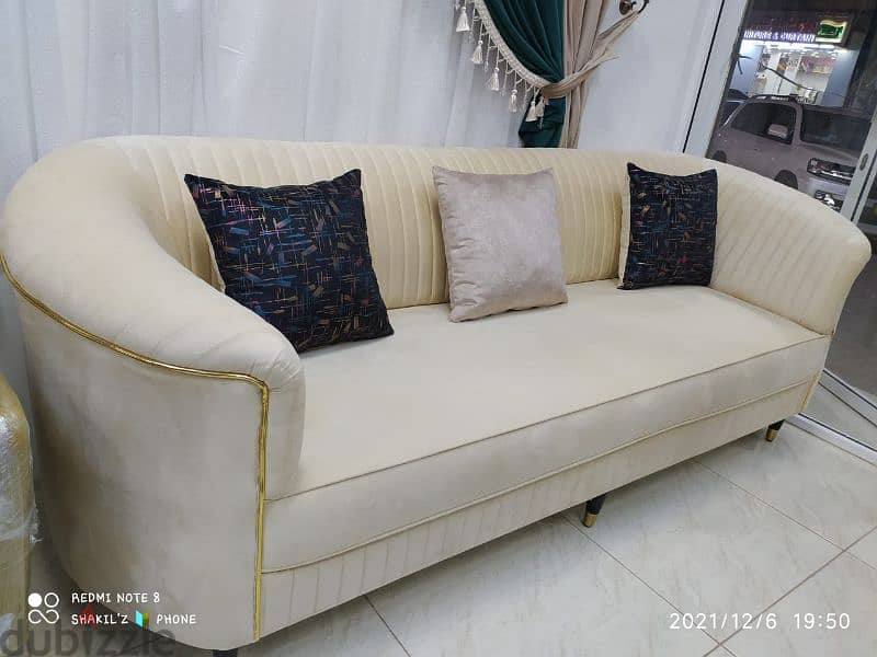 new sofa 8th seater without delivery 325 rial 6