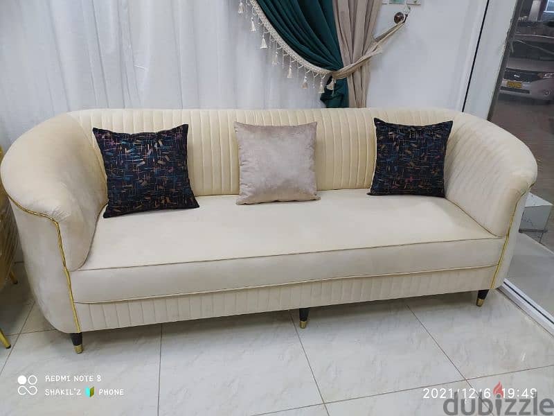new sofa 8th seater without delivery 325 rial 7