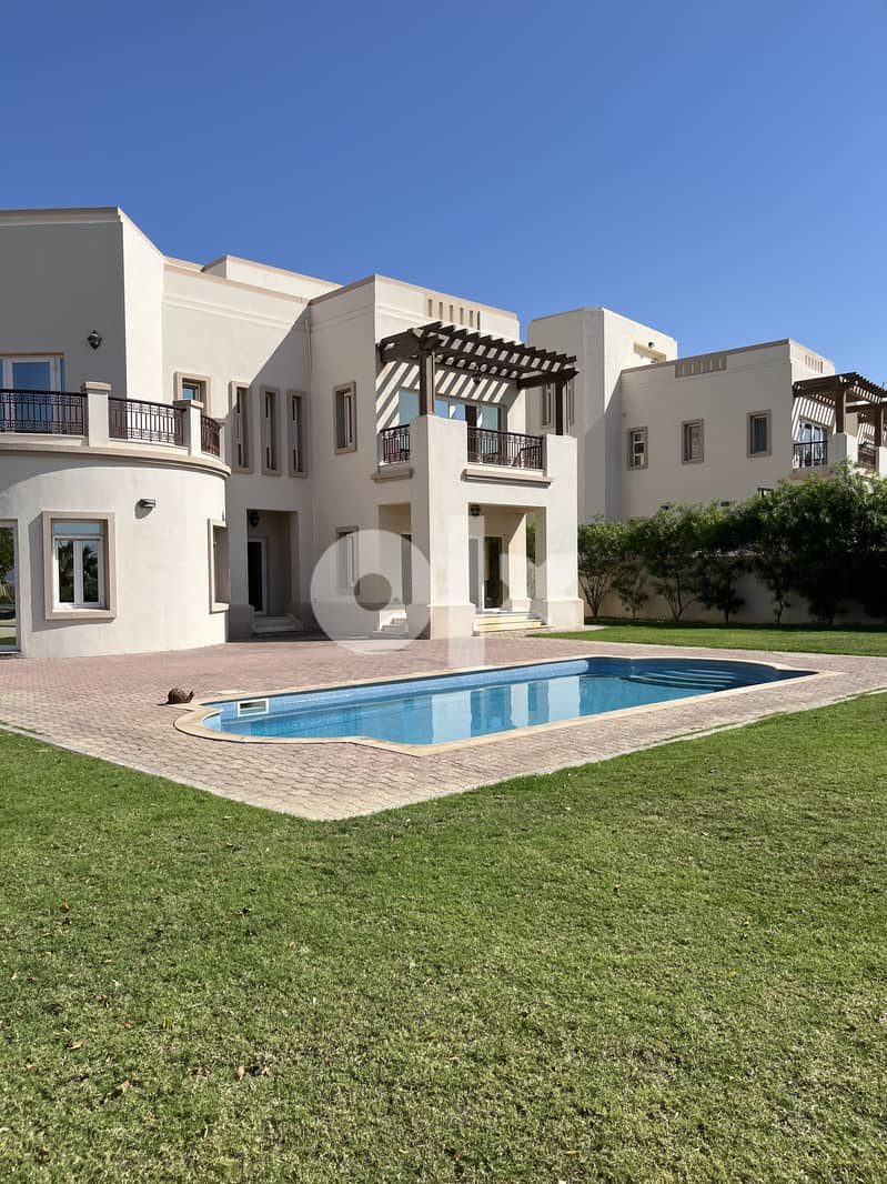 Spaciouus 5 bed family home on Muscat Hills 18