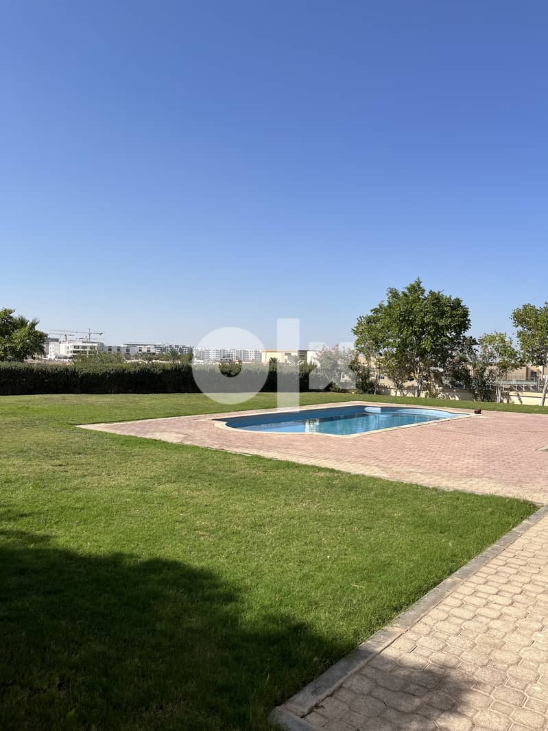 Spaciouus 5 bed family home on Muscat Hills 19